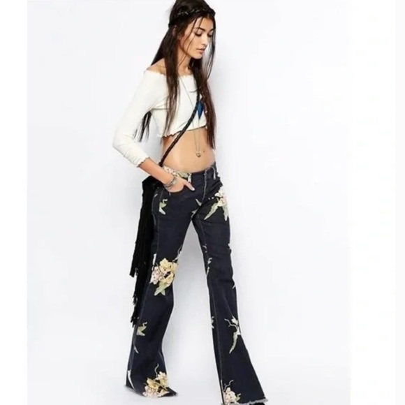 Free People Denim - Free People flare jeans size 28